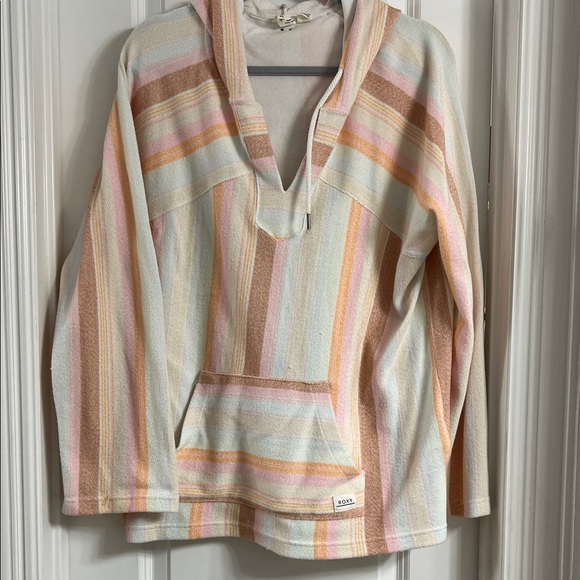 Roxy Tops - Never Worn Roxy White Hooded Top
